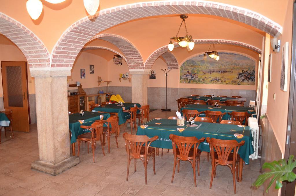 Motorest Penzion Na Bojisti Chlumec  Bagian luar foto